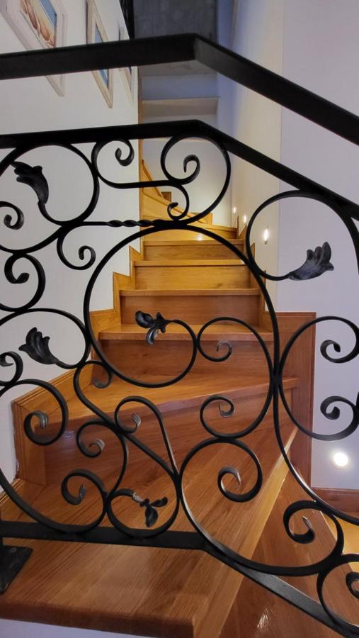 Stone House Apartments Didini Dvori Лумбарда Екстер'єр фото