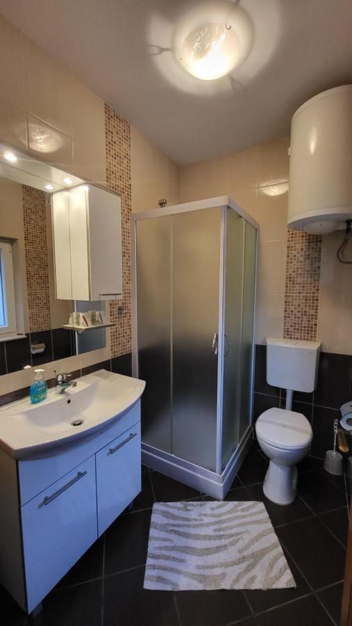 Stone House Apartments Didini Dvori Лумбарда Екстер'єр фото