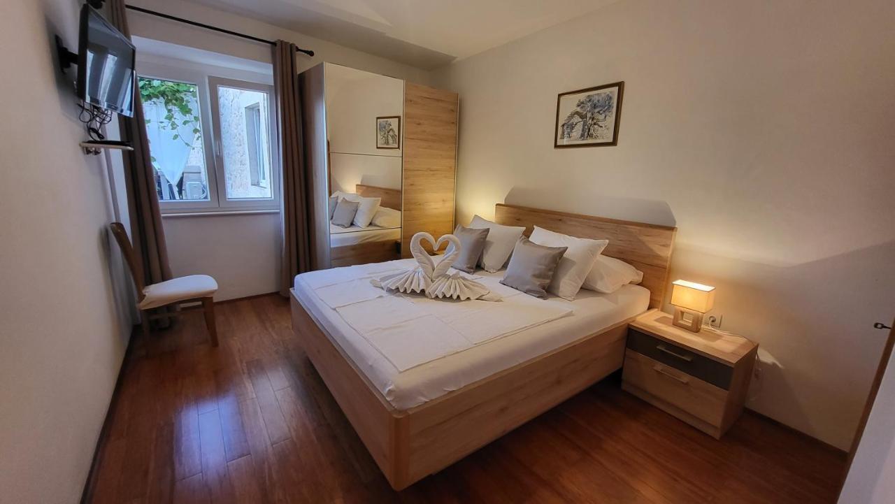 Stone House Apartments Didini Dvori Лумбарда Екстер'єр фото