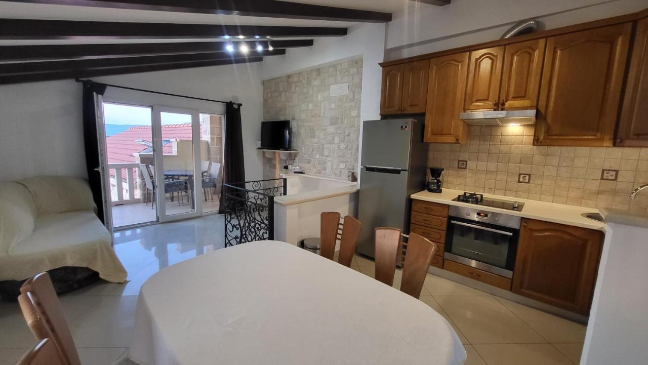 Stone House Apartments Didini Dvori Лумбарда Екстер'єр фото