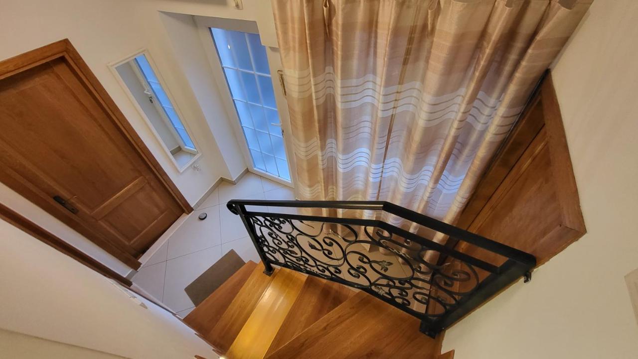 Stone House Apartments Didini Dvori Лумбарда Екстер'єр фото