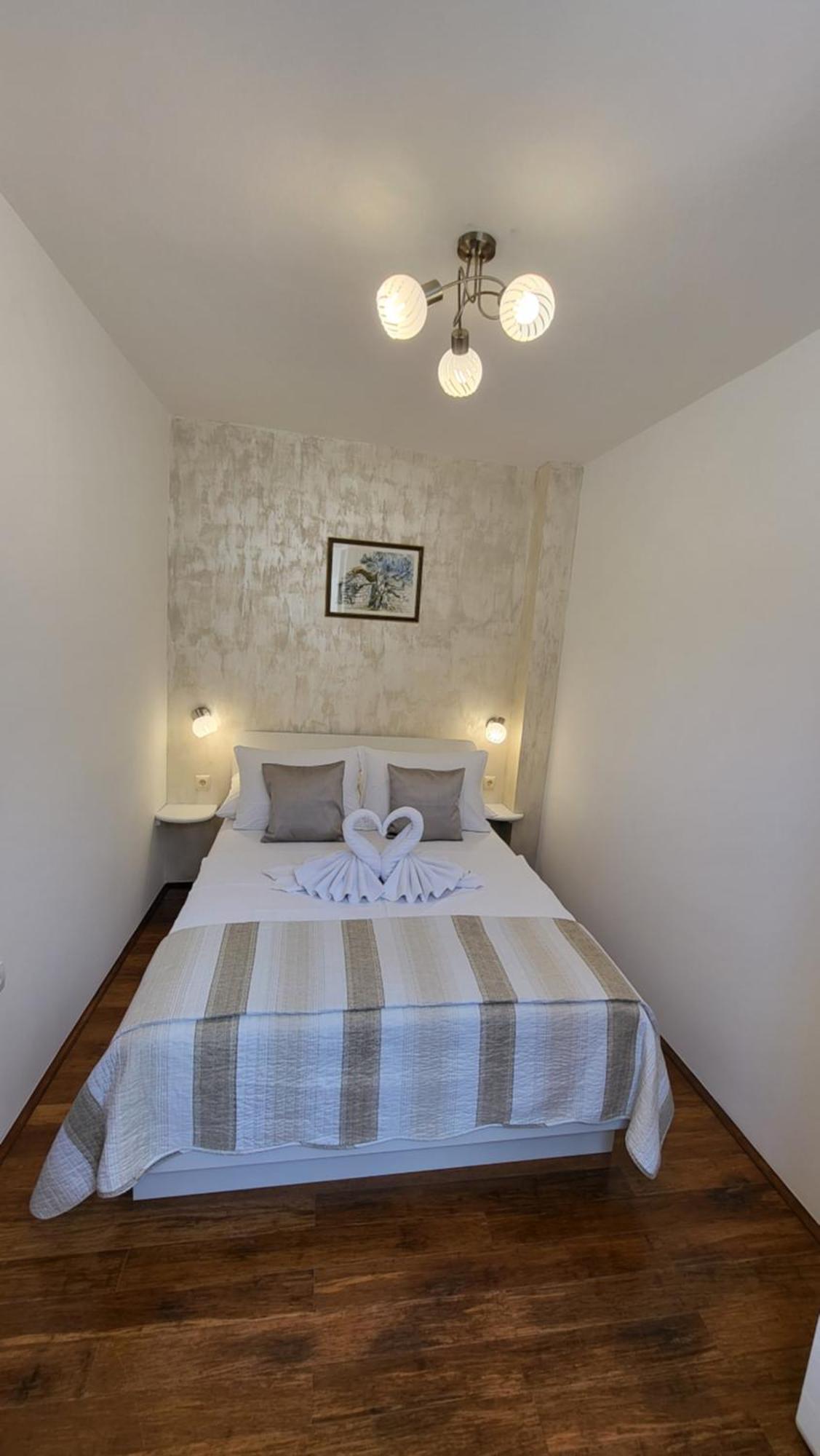 Stone House Apartments Didini Dvori Лумбарда Екстер'єр фото