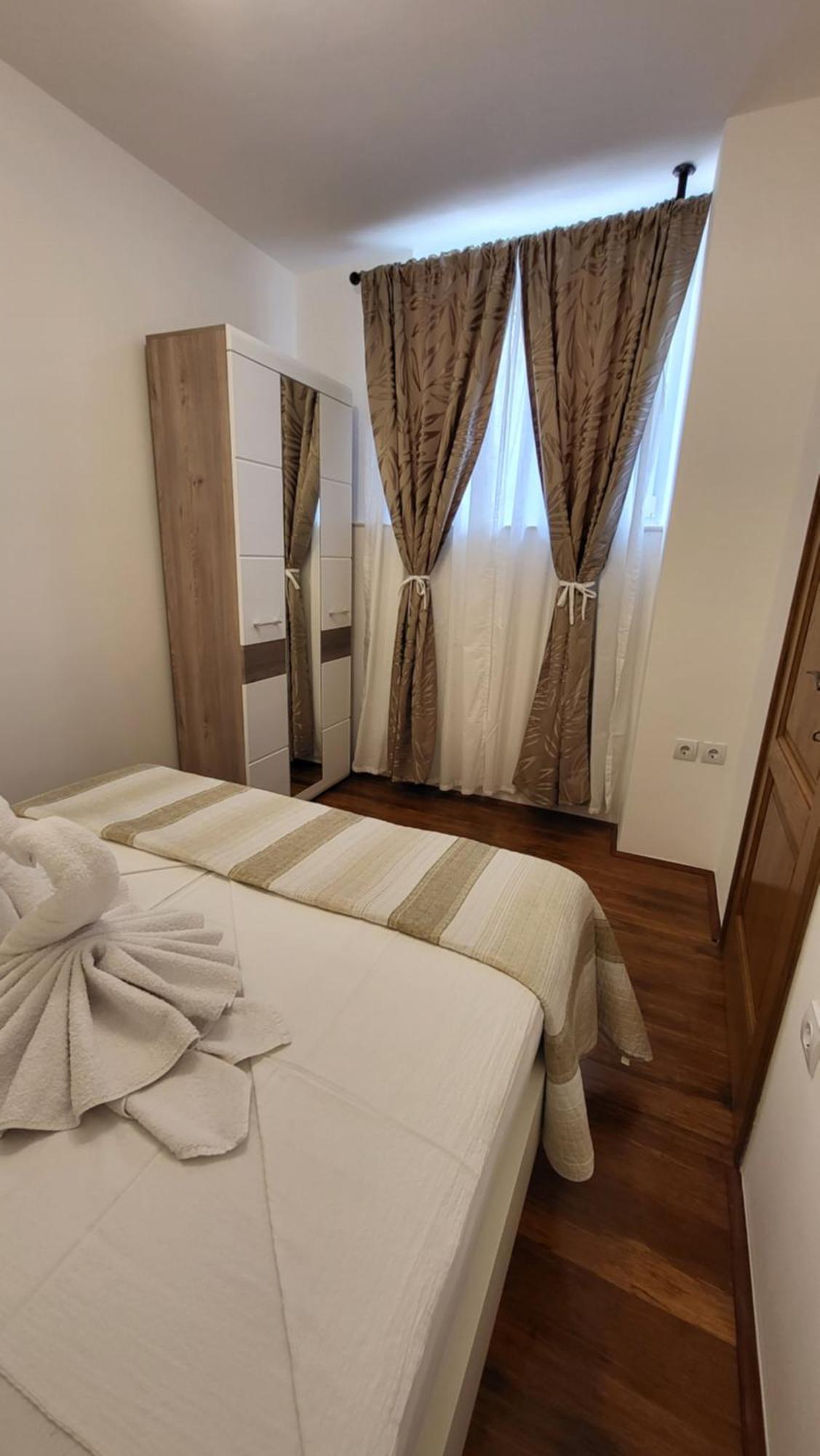 Stone House Apartments Didini Dvori Лумбарда Екстер'єр фото